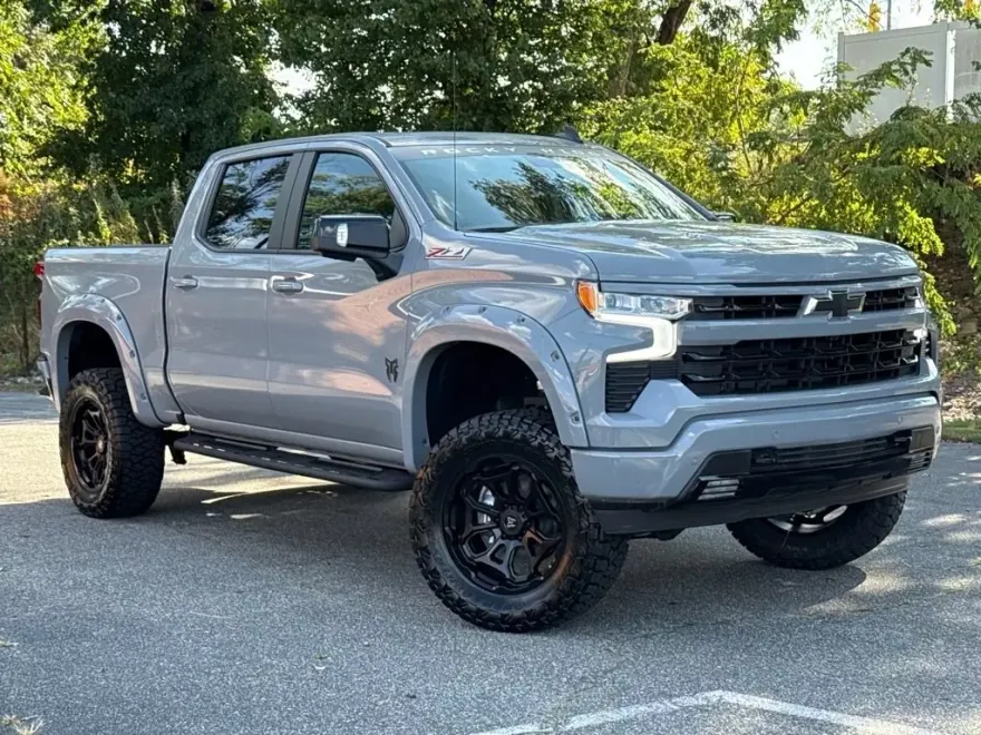 2025 Chevrolet Silverado 1500 RST photo 1