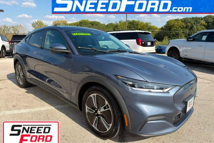 2021 Ford Mustang Mach-E Select photo 1