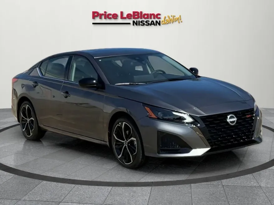 2025 Nissan Altima 2.5 SR photo 1