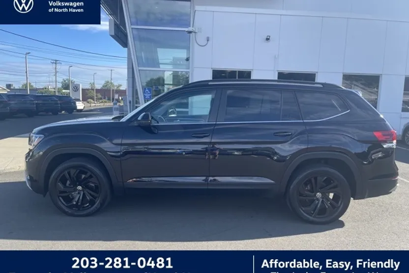 2022 Volkswagen Atlas V6 SE Technology photo 1