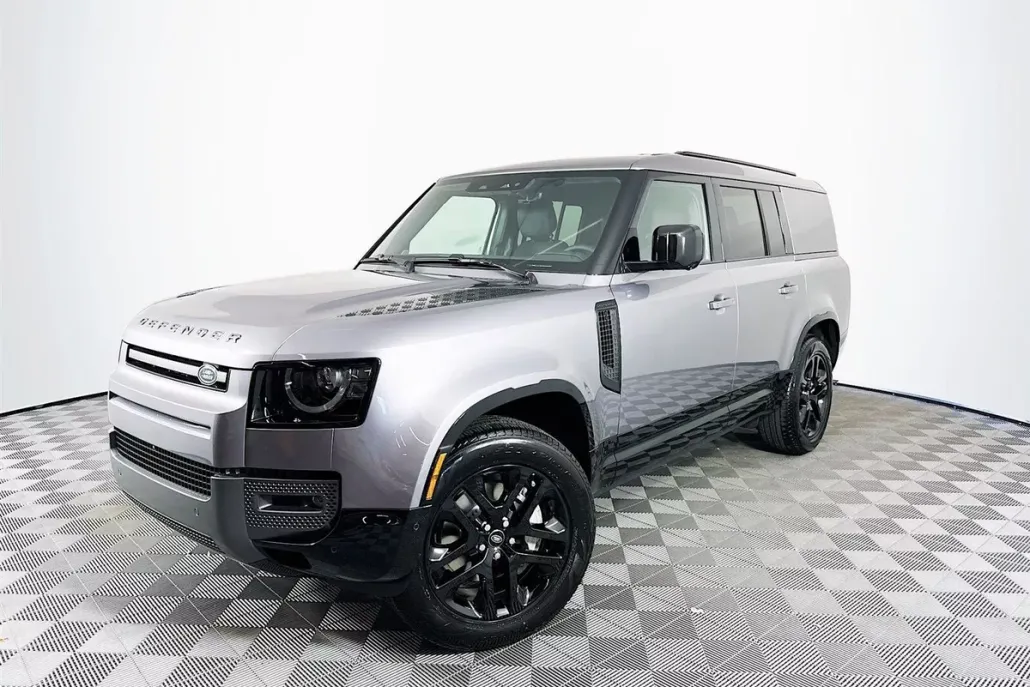 2024 Land Rover Defender 130 Outbound photo 1