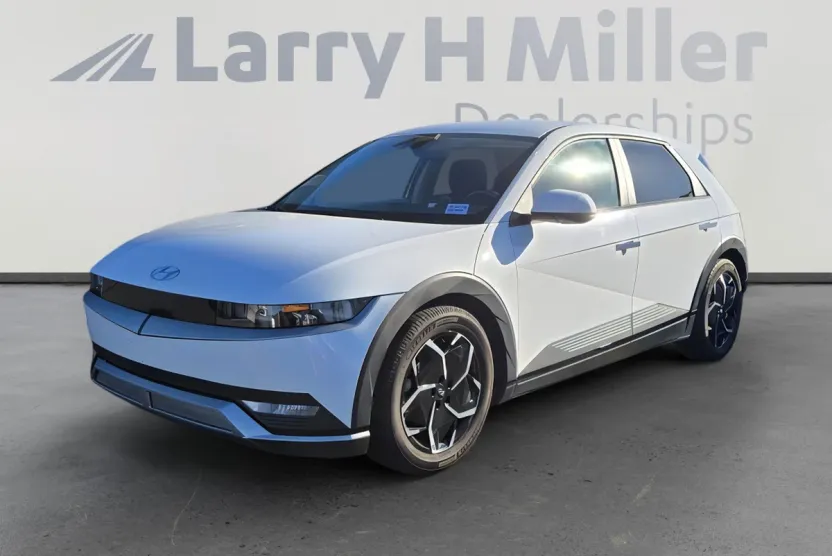 2023 Hyundai Ioniq 5 SE photo 1