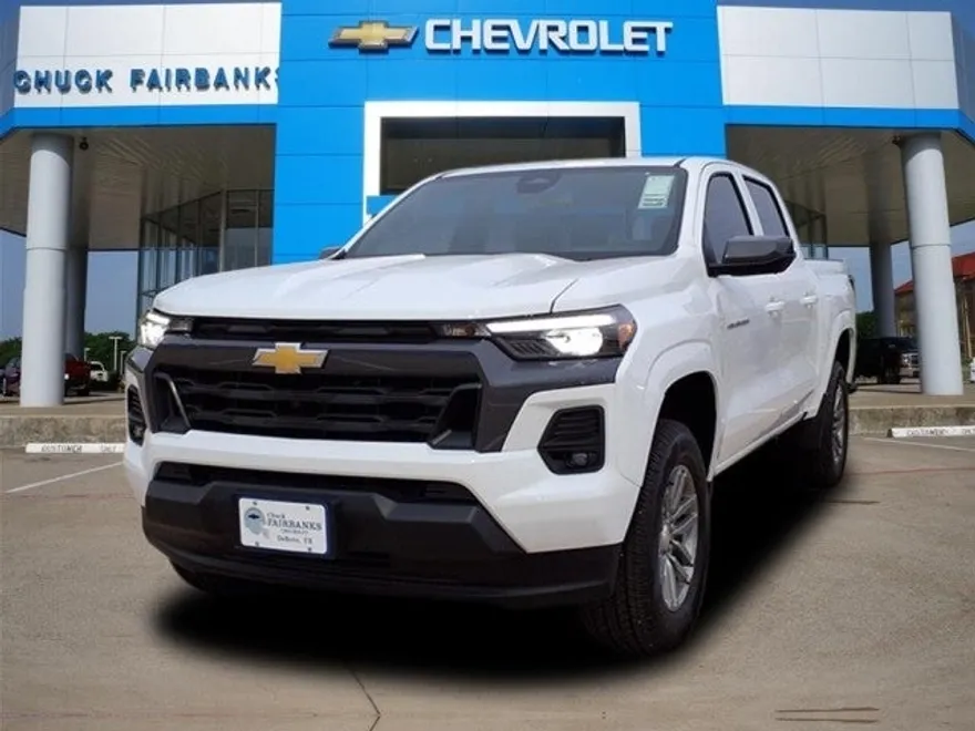 2025 Chevrolet Colorado Work Truck LT photo 1