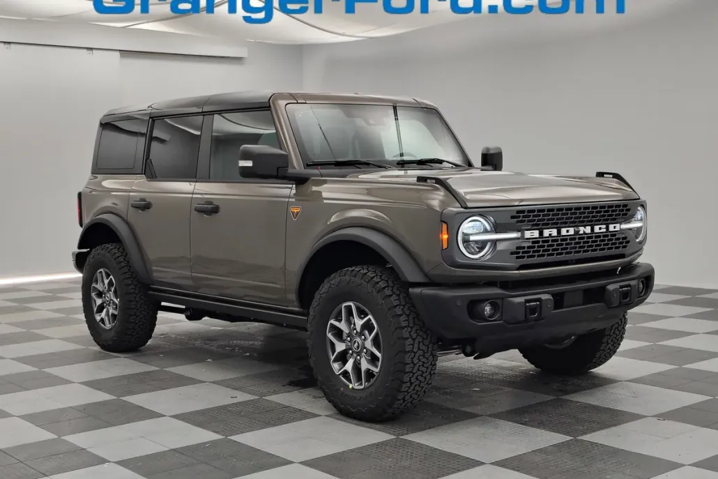 2025 Ford Bronco Badlands photo 1