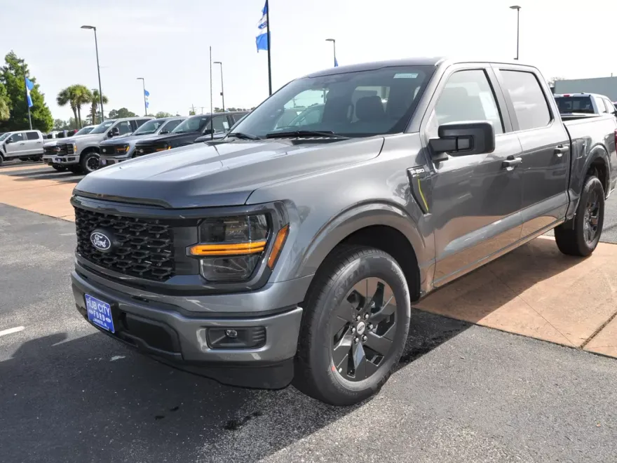 2025 Ford F-150 STX photo 1