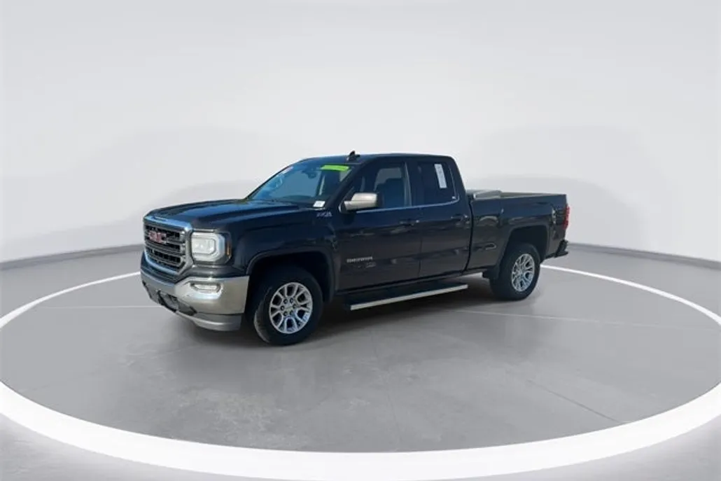 2016 Gmc Sierra 1500 SLE photo 1