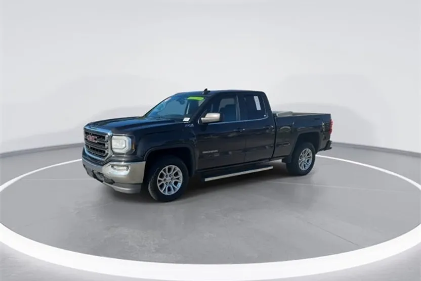 2016 Gmc Sierra 1500 SLE photo 1