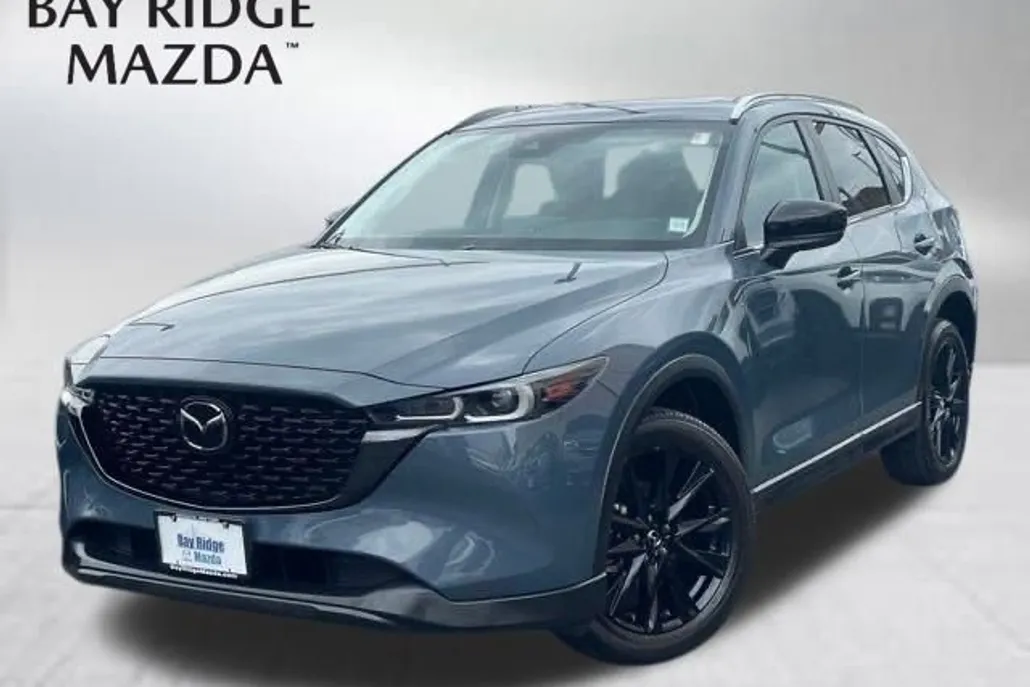 2022 Mazda CX-5 Preferred photo 1