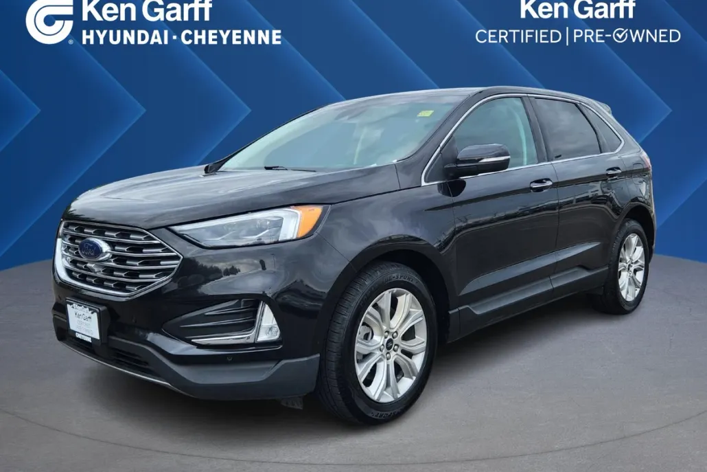 2023 Ford Edge Titanium photo 1