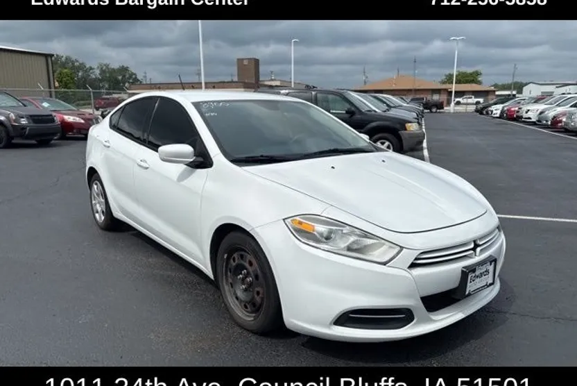 2015 Dodge Dart SE photo 1