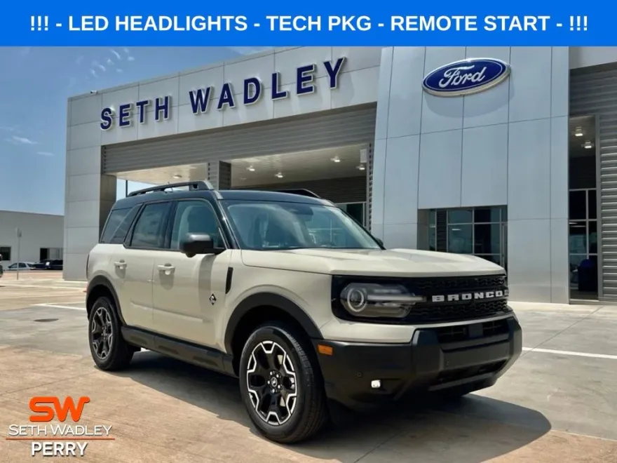 2025 Ford Bronco Sport Outer Banks photo 1