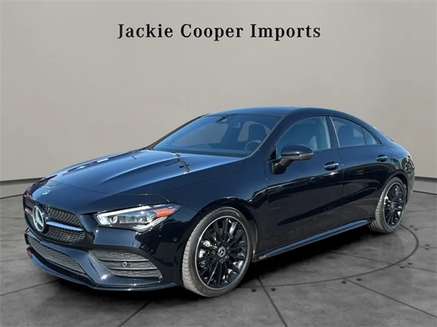 2023 Mercedes Benz CLA 250 4MATIC photo 1