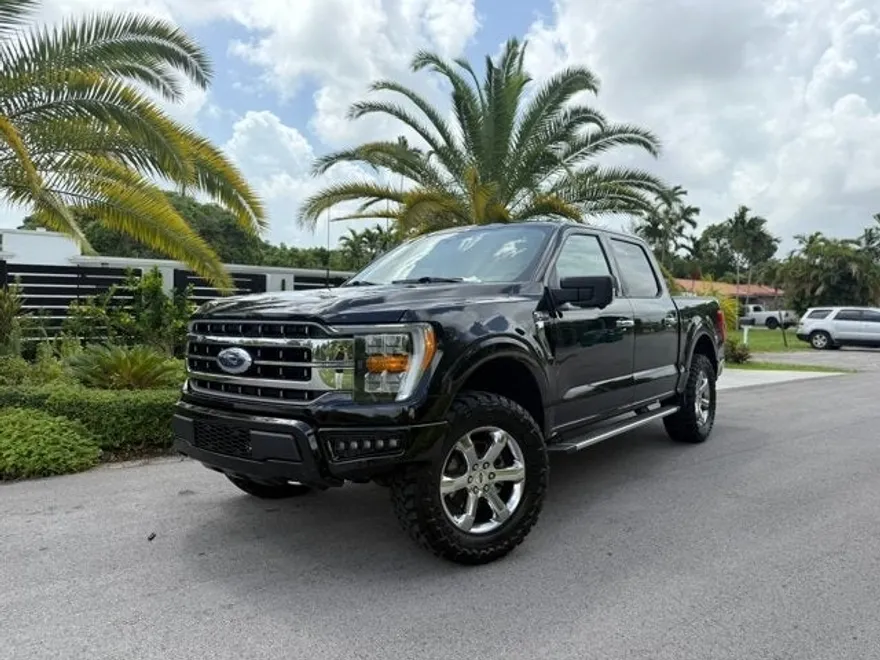 2023 Ford F-150 XLT photo 1