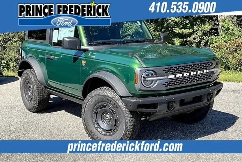 2025 Ford Bronco Badlands photo 1