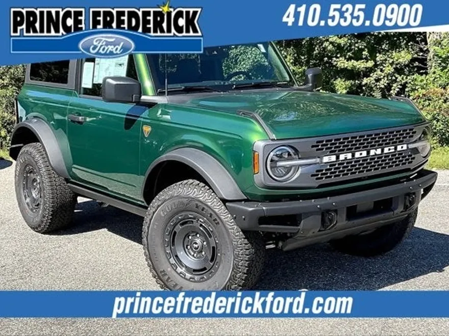 2025 Ford Bronco Badlands photo 1