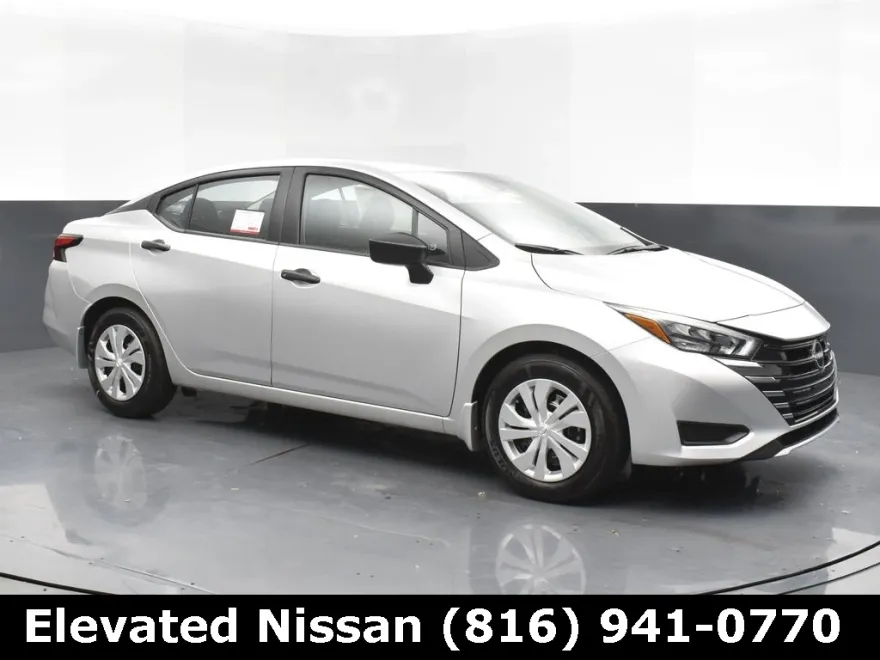 2025 Nissan Versa 1.6 S photo 1