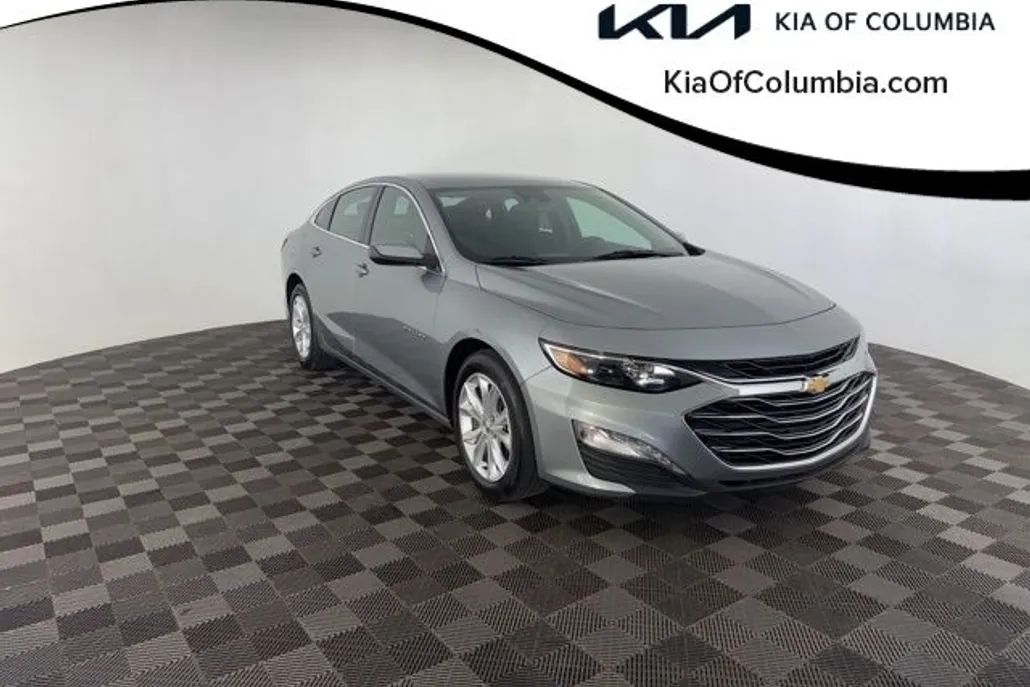 2024 Chevrolet Malibu 1LT photo 1