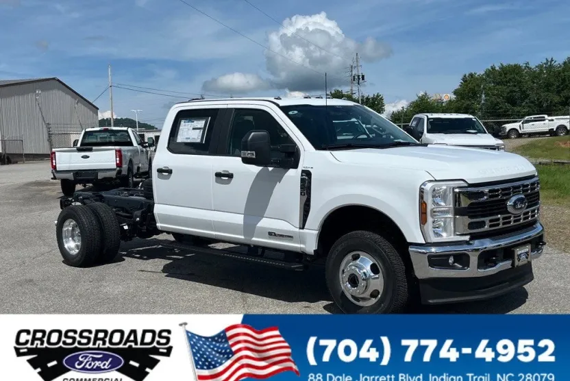 2025 Ford F-350 XL photo 1