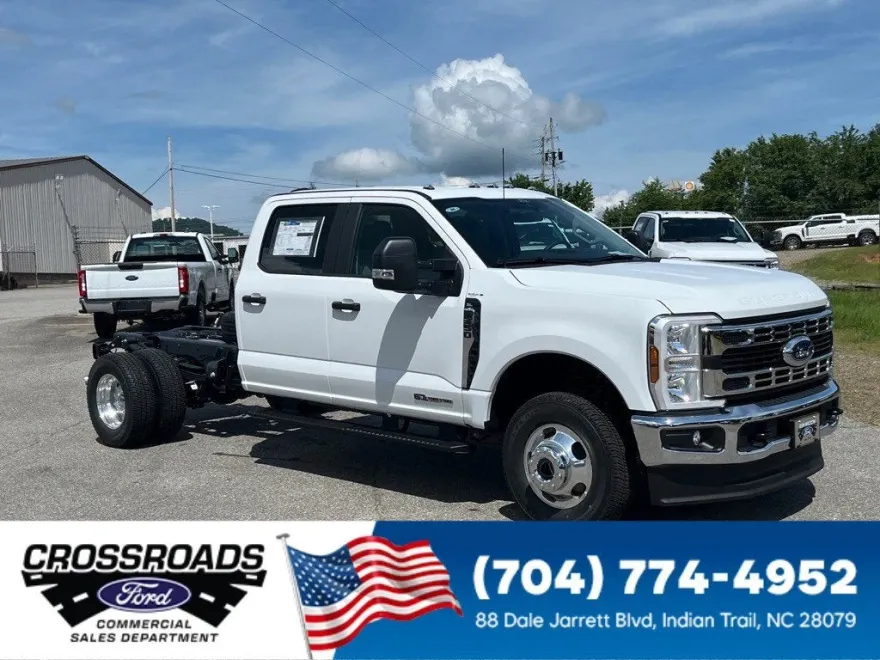 2025 Ford F-350 XL photo 1