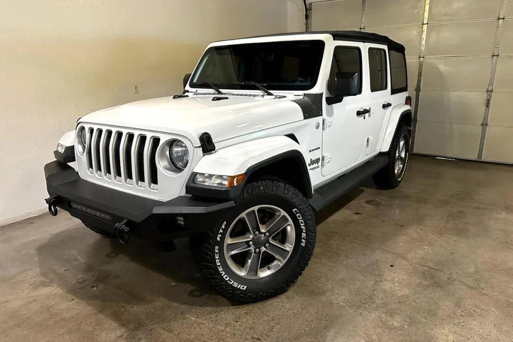 2018 Jeep Wrangler Unlimited Sahara photo 1