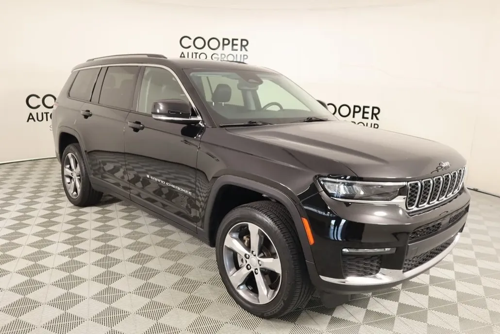 2022 Jeep Grand Cherokee Limited photo 1