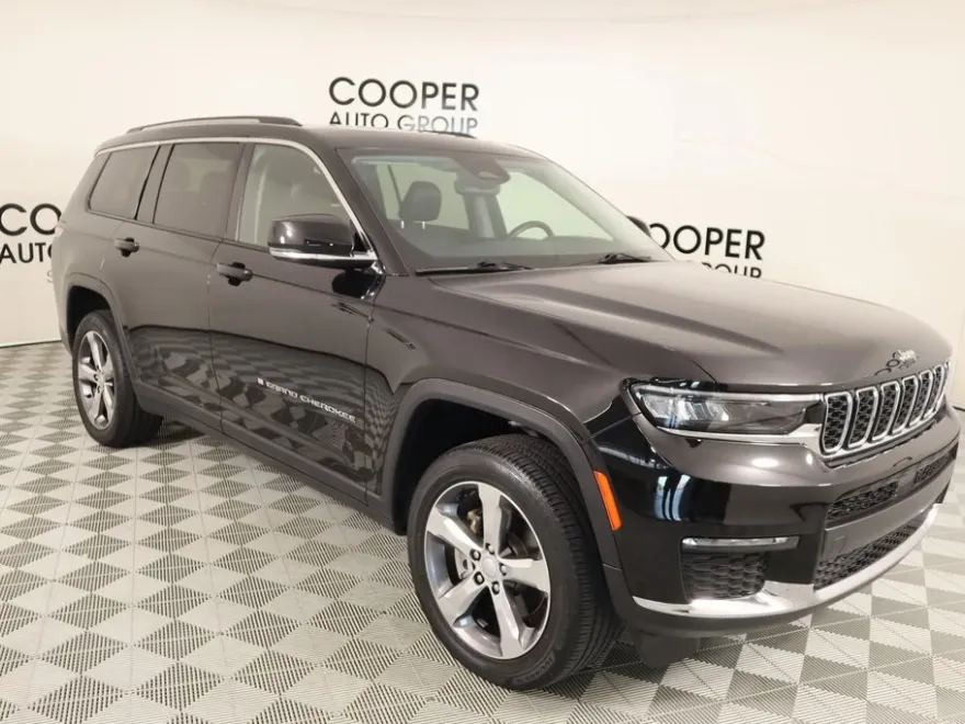 2022 Jeep Grand Cherokee Limited photo 1