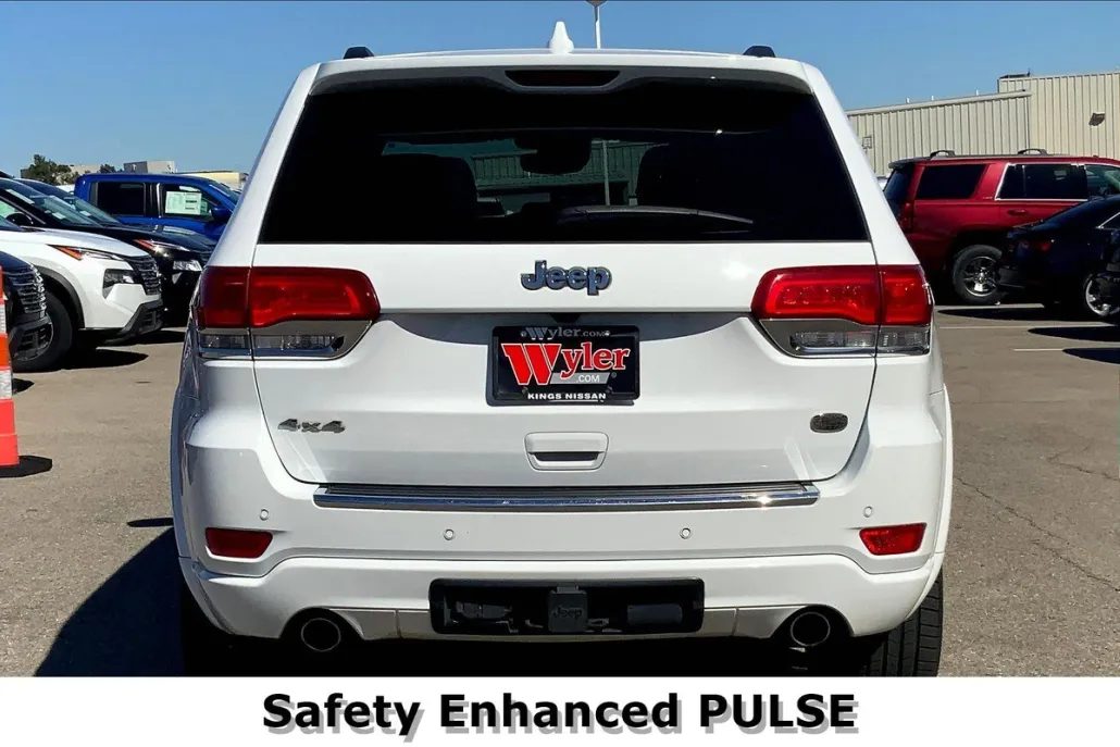 2017 Jeep Grand Cherokee Overland photo 1