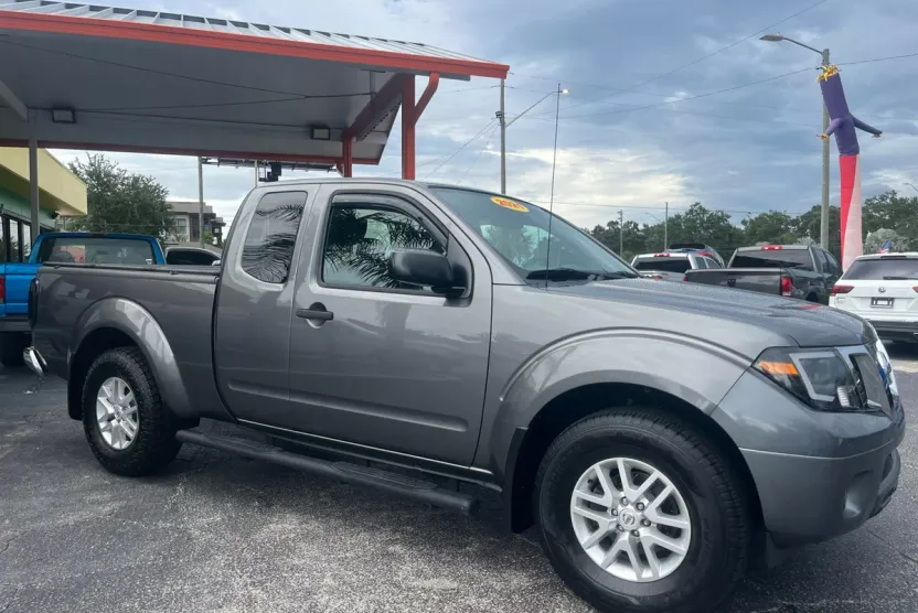 2021 Nissan Frontier King Cab SV photo 1