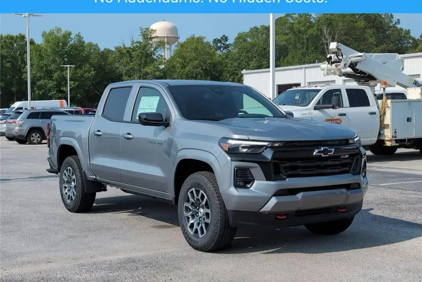 2025 Chevrolet Colorado Z71 photo 1