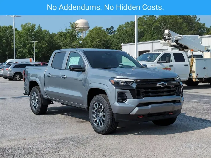 2025 Chevrolet Colorado Z71 photo 1