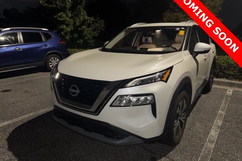 2022 Nissan Rogue SV photo 1