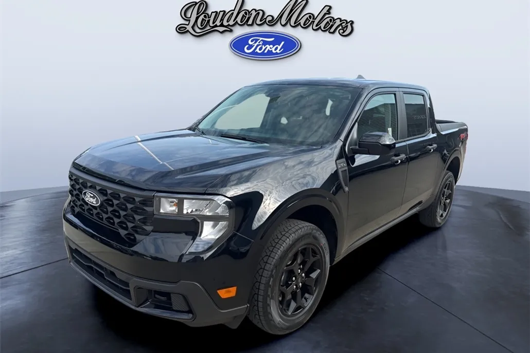 2025 Ford Maverick XLT photo 1
