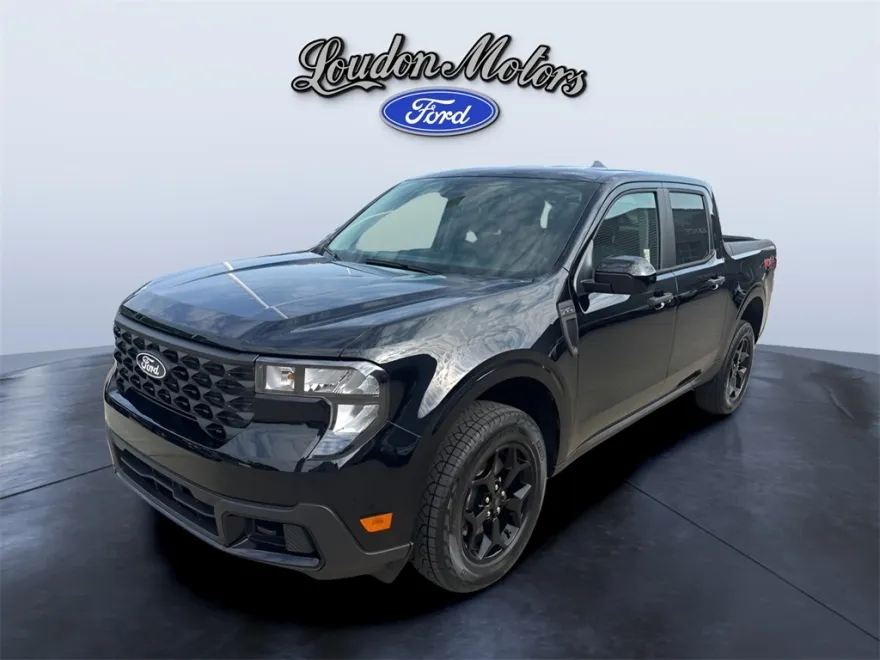 2025 Ford Maverick XLT photo 1