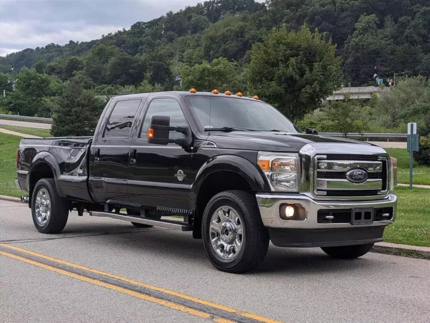 2014 Ford F-250 Lariat photo 1