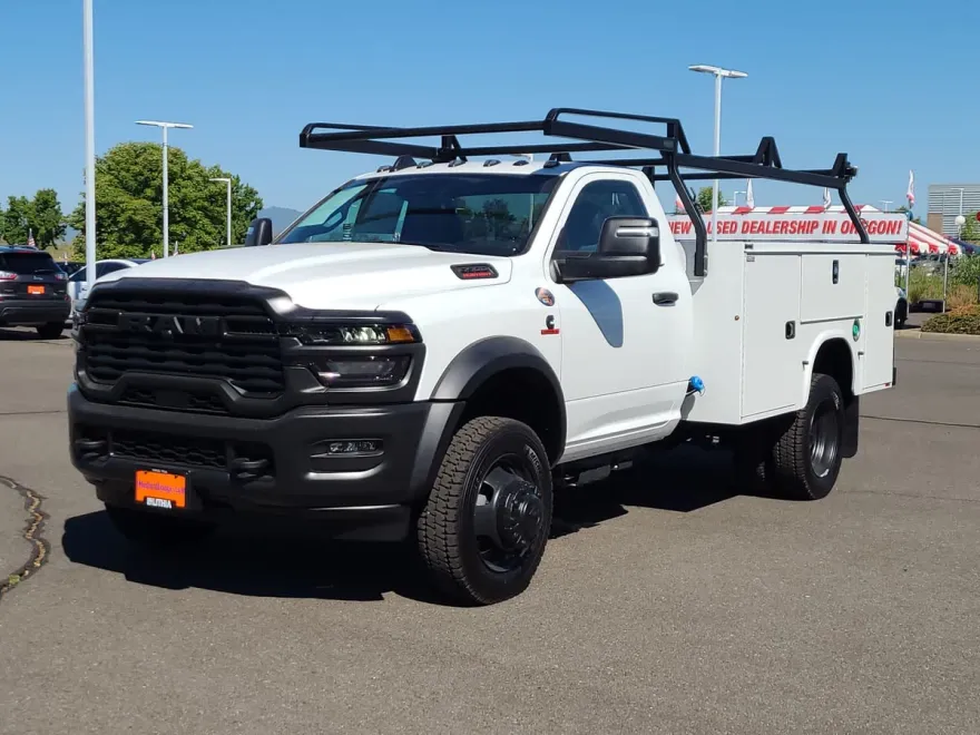 2025 Ram 5500 Tradesman photo 1