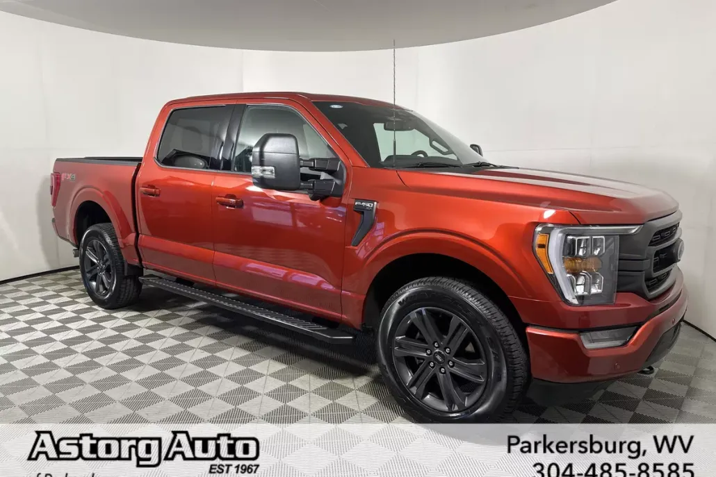 2023 Ford F-150 XLT photo 1