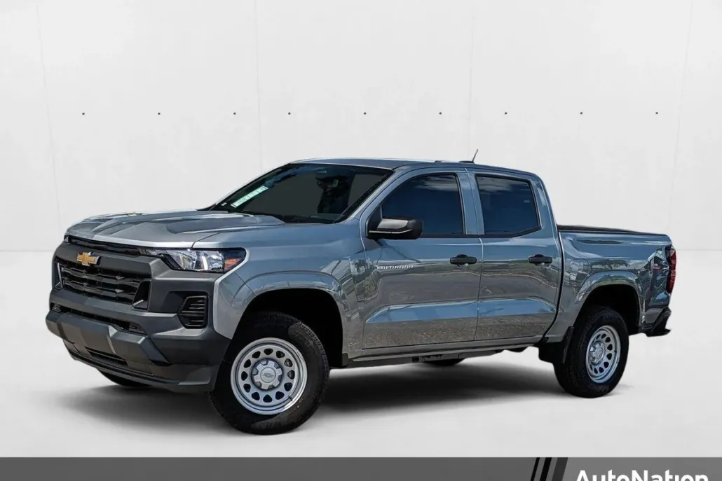 2025 Chevrolet Colorado LT photo 1