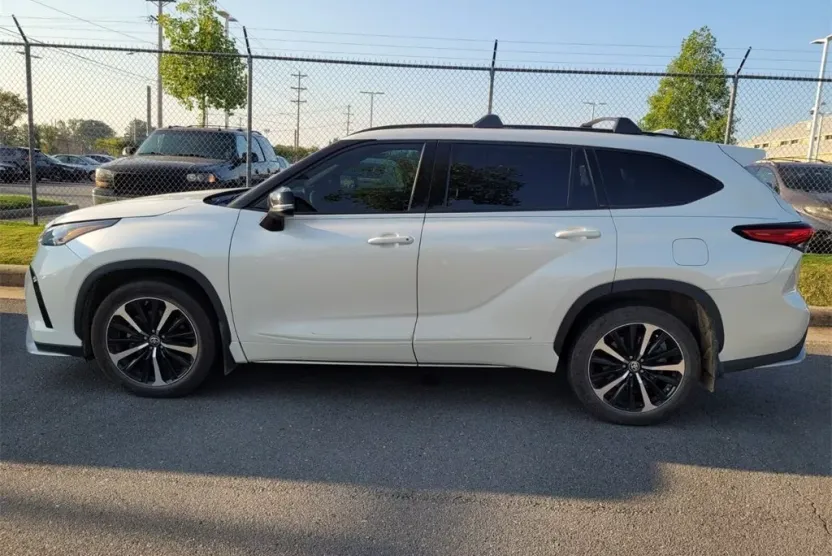 2021 Toyota Highlander XSE photo 1
