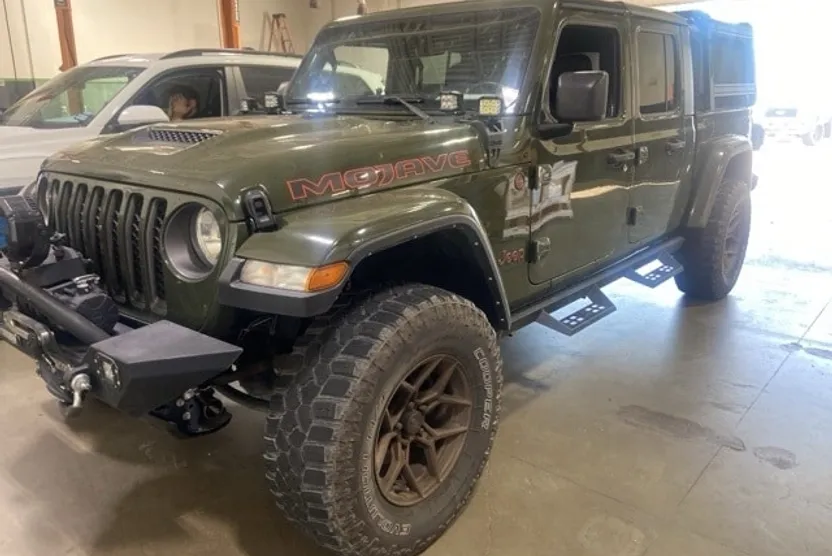 2022 Jeep Gladiator Mojave photo 1