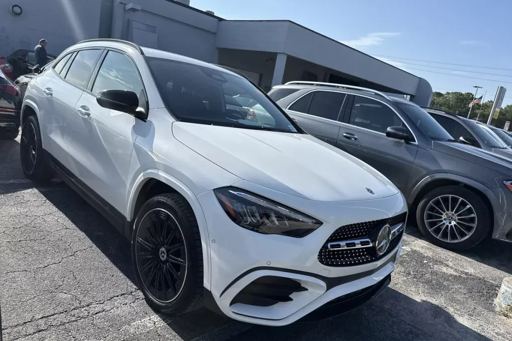 2025 Mercedes Benz GLA 250 photo 1