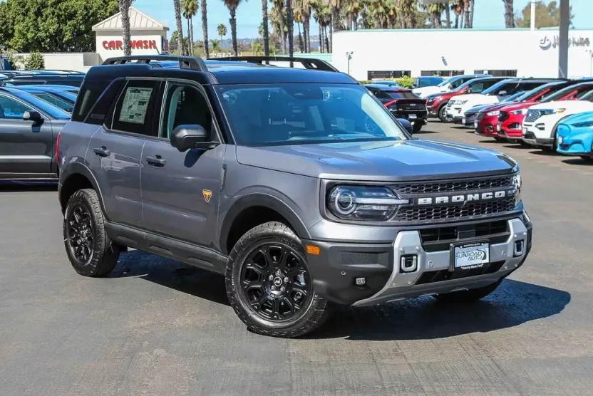2025 Ford Bronco Sport Badlands photo 1