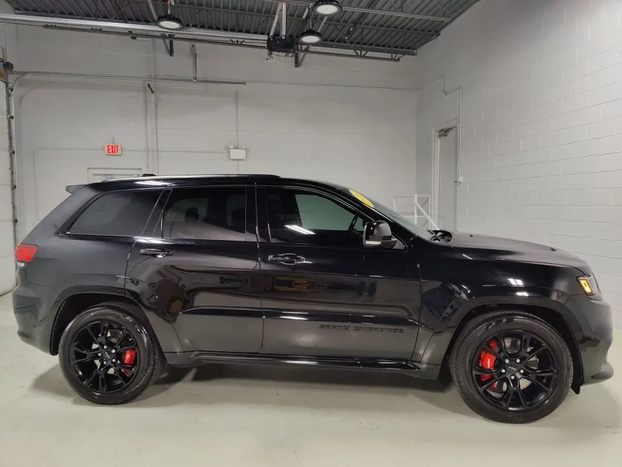 2020 Jeep Grand Cherokee SRT8 photo 1