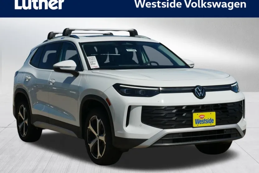 2025 Volkswagen Tiguan SE photo 1