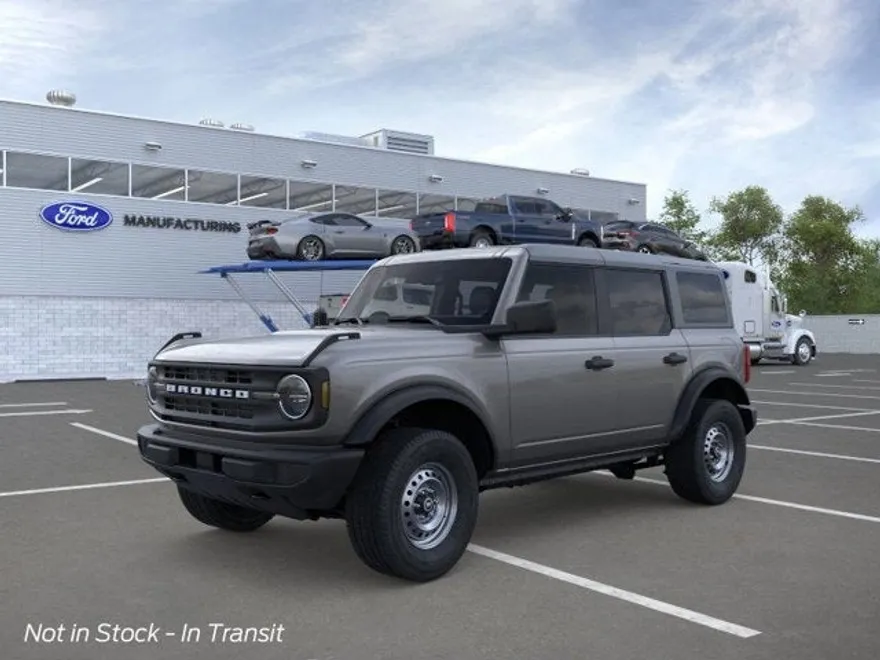 2025 Ford Bronco Base photo 1