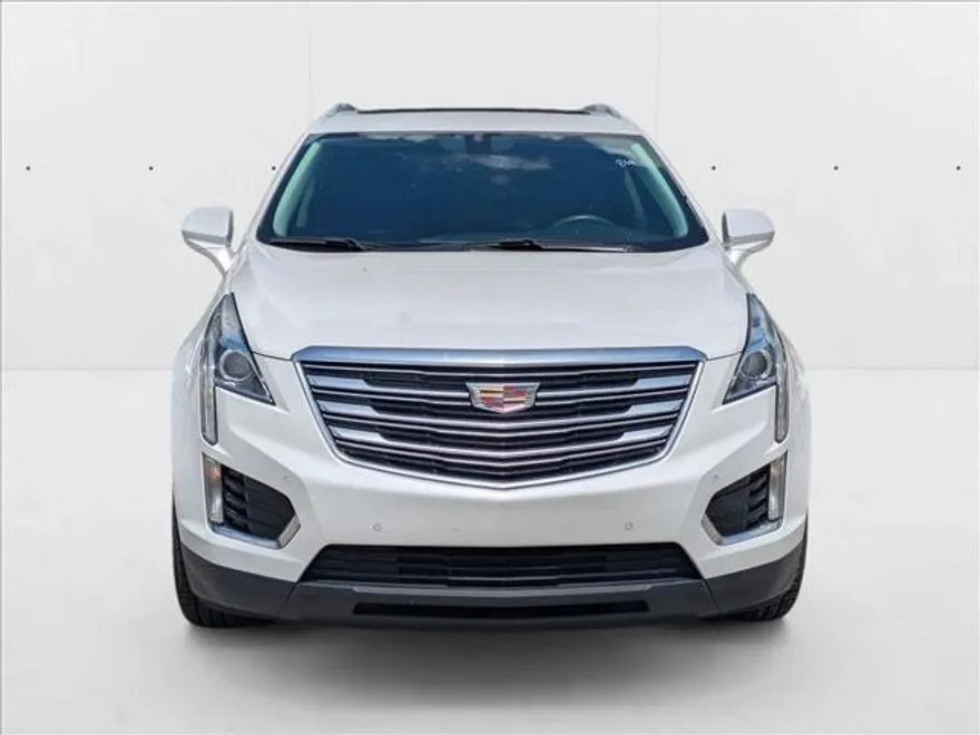 2017 Cadillac XT5 Luxury photo 1