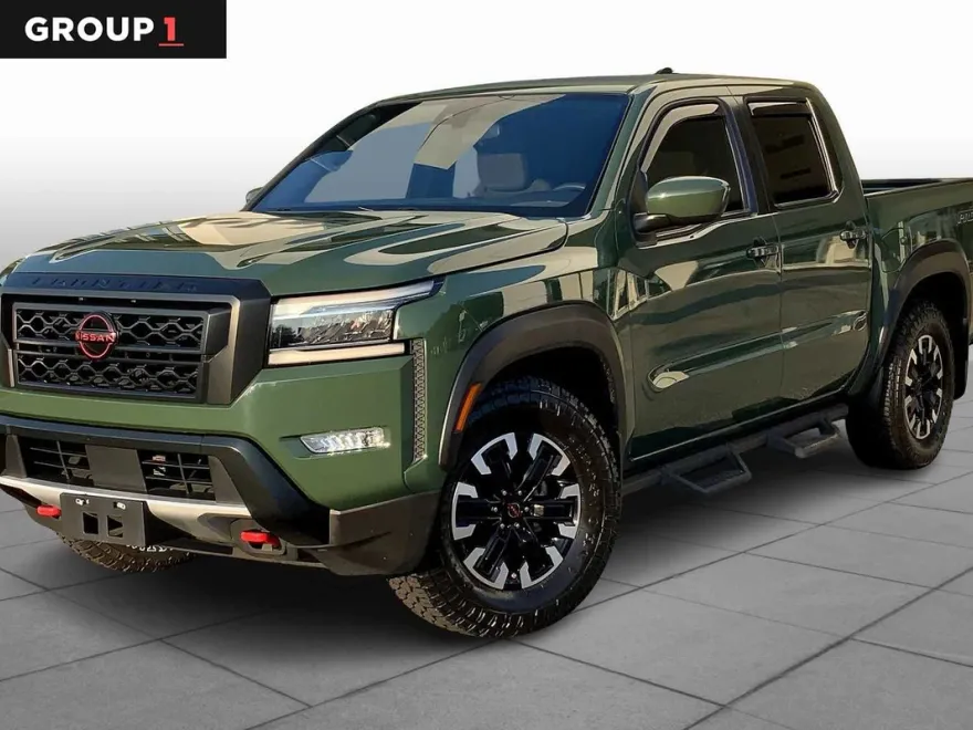 2023 Nissan Frontier PRO-X Crew Cab photo 1