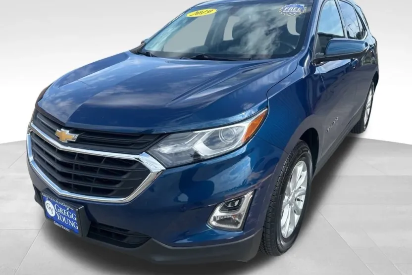 2019 Chevrolet Equinox LT photo 1