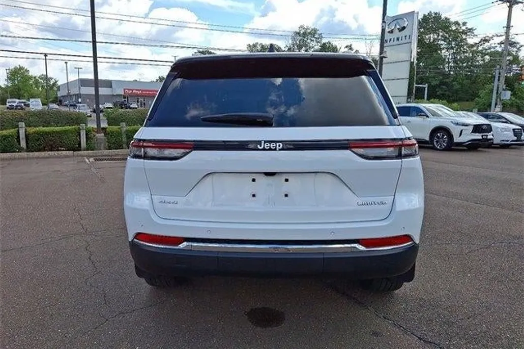 2024 Jeep Grand Cherokee Limited photo 1