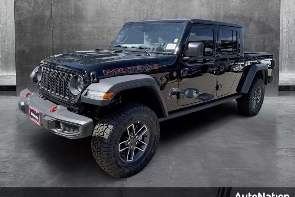 2025 Jeep Gladiator Mojave photo 1