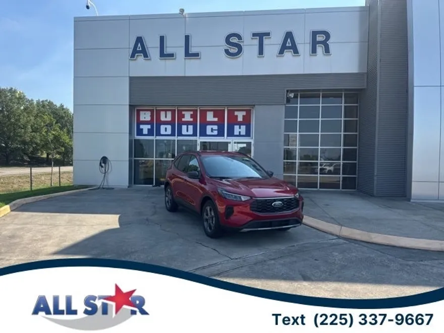 2025 Ford Escape ST-Line photo 1